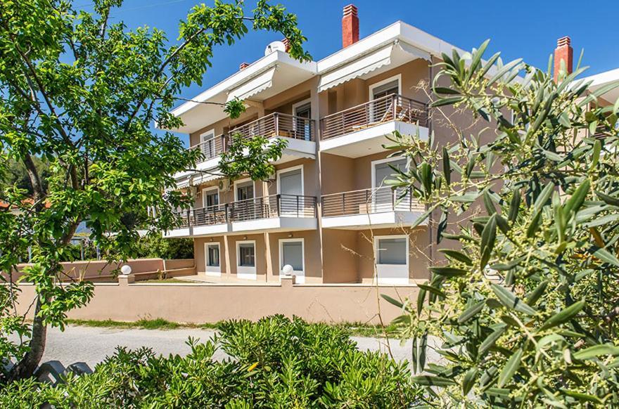 Allea Hotel And Apartments Toroni Dış mekan fotoğraf