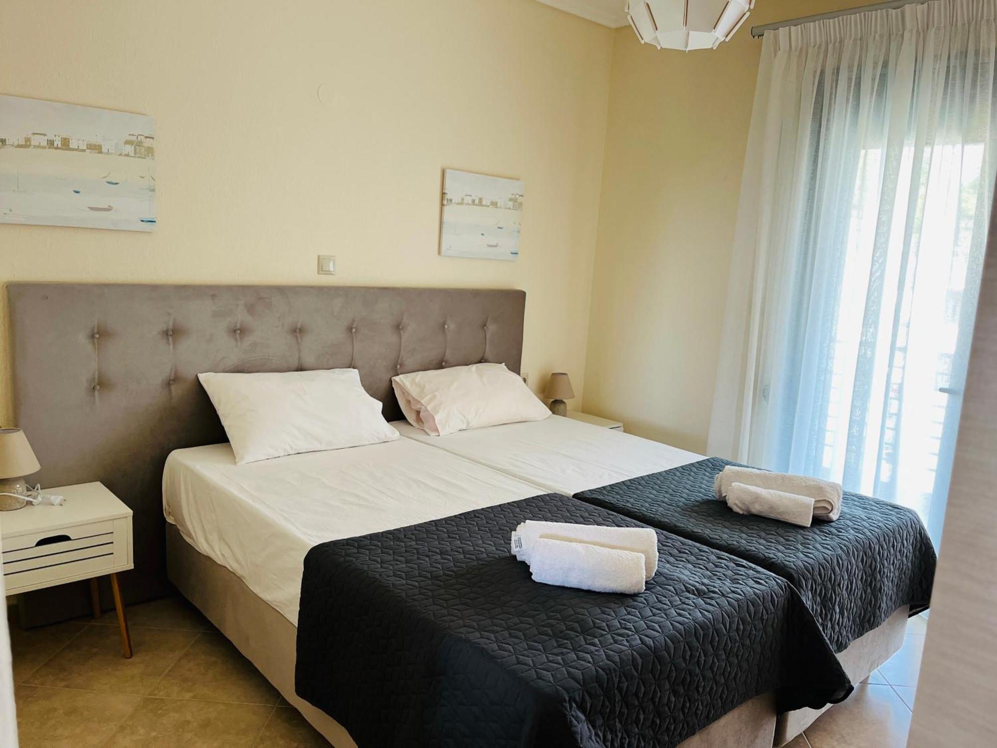 Allea Hotel And Apartments Toroni Dış mekan fotoğraf