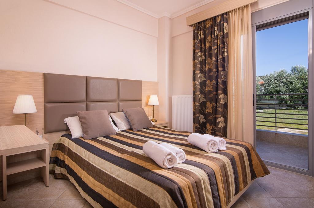 Allea Hotel And Apartments Toroni Dış mekan fotoğraf