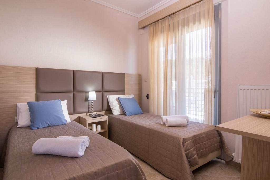 Allea Hotel And Apartments Toroni Dış mekan fotoğraf